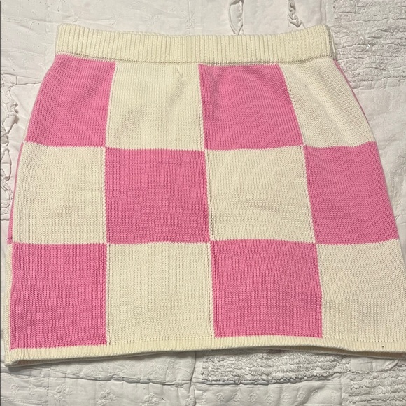 NWT entro Knitty Knit pink skirt Knit Skirt - Pink and Cream, size large - Picture 2 of 4